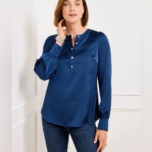 Talbots Long Sleeve Satin Blouse With Jewel Button Size XS Blue NWT